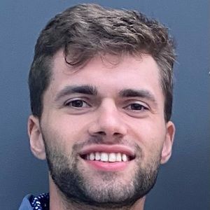 Meet your Posher, Max